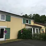Brit Beaulieu Hotel 3*
