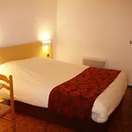 Green Hotels Poitiers Hotell 3*