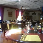 Green Hotels Poitiers Hotell