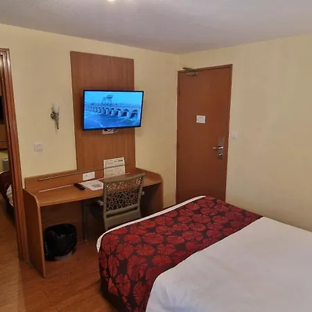 Hotel Brit Beaulieu 3*