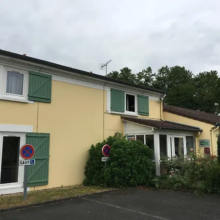 Brit Beaulieu Hotel 3*