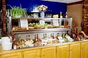 Green Hotels Poitiers מלון