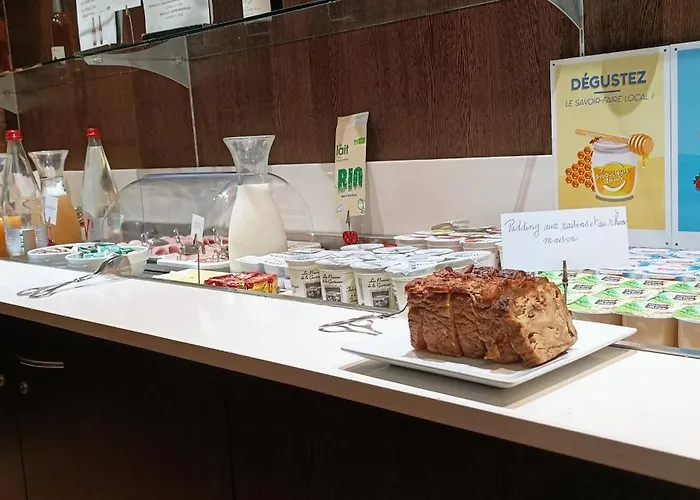 Green Hotels Poitiers Hotel