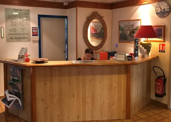 Green Hotels Poitiers Ξενοδοχείο 3*