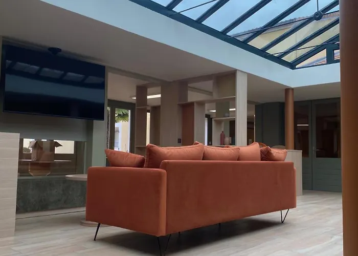 Green Hotels Poitiers Hotel 3*