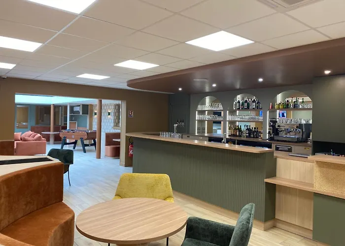 Green Hotels Poitiers Πουατιέ